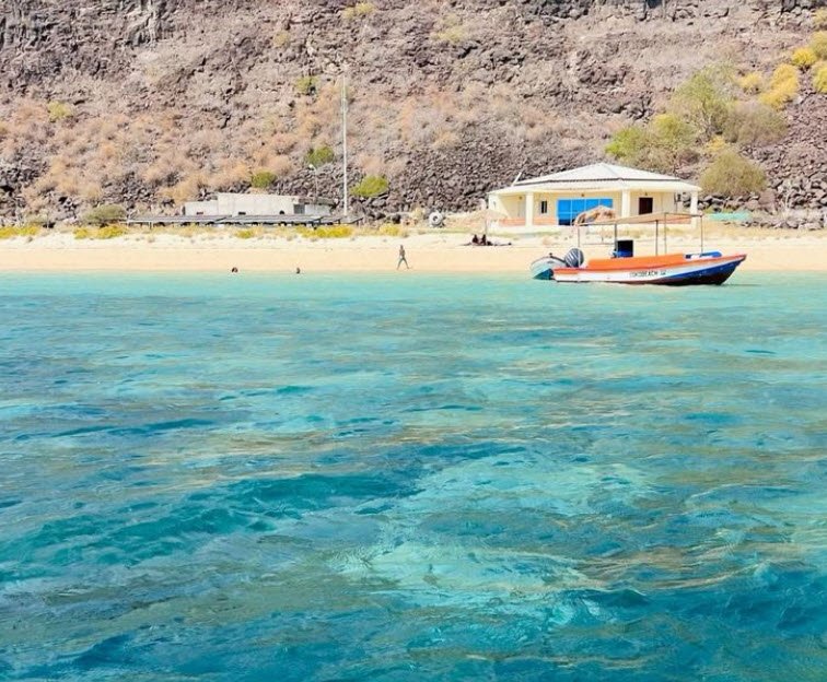 Plage des Sables Blancs, North of Tadjourah, Djibouti